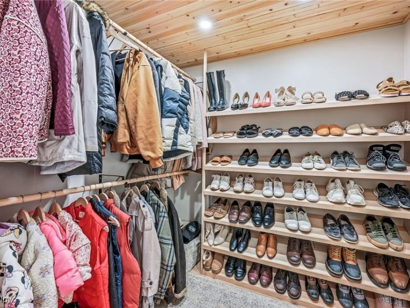 264 Pheasant Run Road SE, Warren, OH 44484 Photo 5