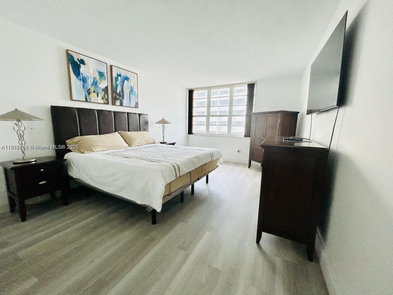 100 Lincoln Rd, Unit 535, Miami Beach, FL 33139 Photo