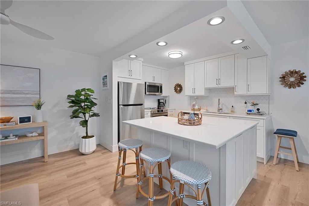 1950 Gulf Shore Blvd N, Unit 101, Naples, FL 34102 Photo