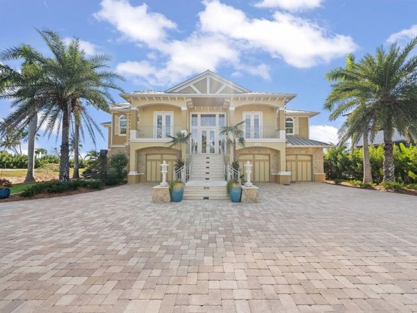 4725 Rue Belle Mer, Sanibel, FL 33957