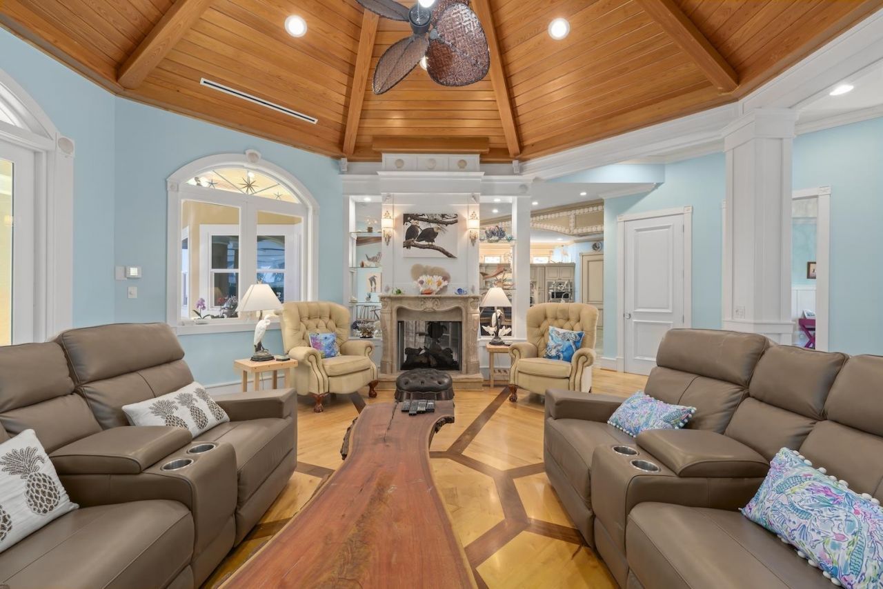 4725 Rue Belle Mer, Sanibel, FL 33957 Photo