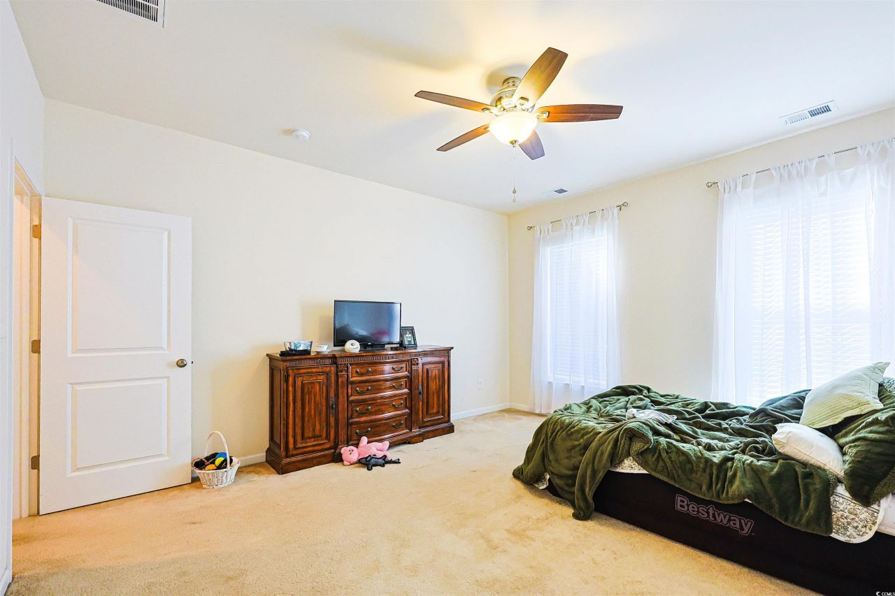 696 Tattlesbury Dr. Photo 14