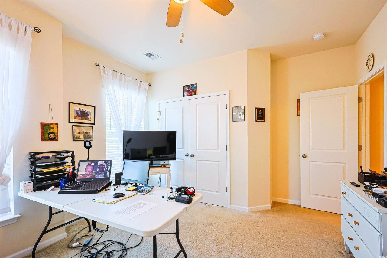 696 Tattlesbury Dr. Photo 21