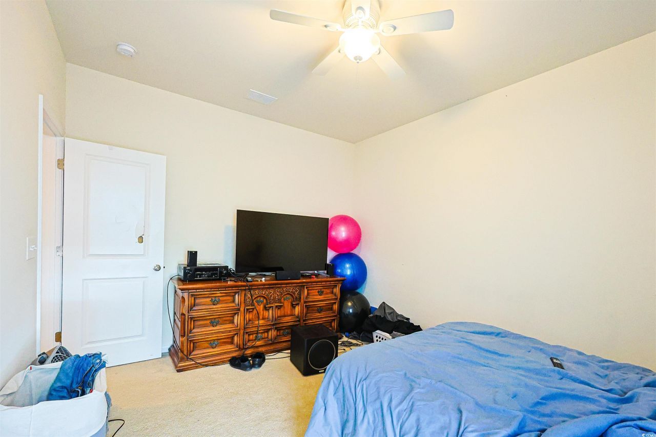 696 Tattlesbury Dr. Photo 25