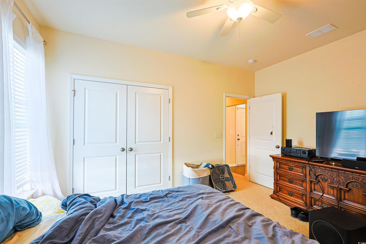 696 Tattlesbury Dr. Photo 26