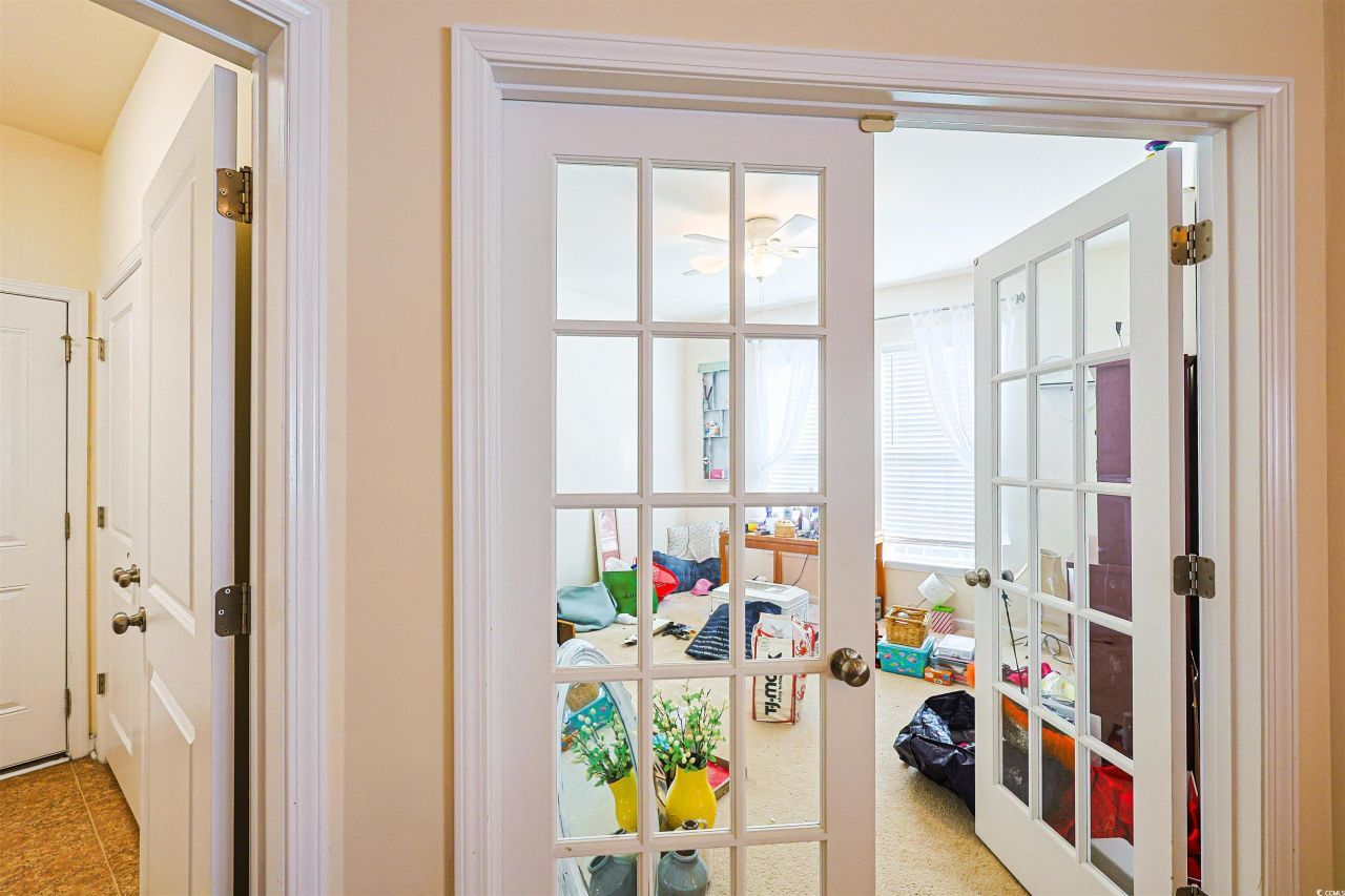 696 Tattlesbury Dr. Photo 27