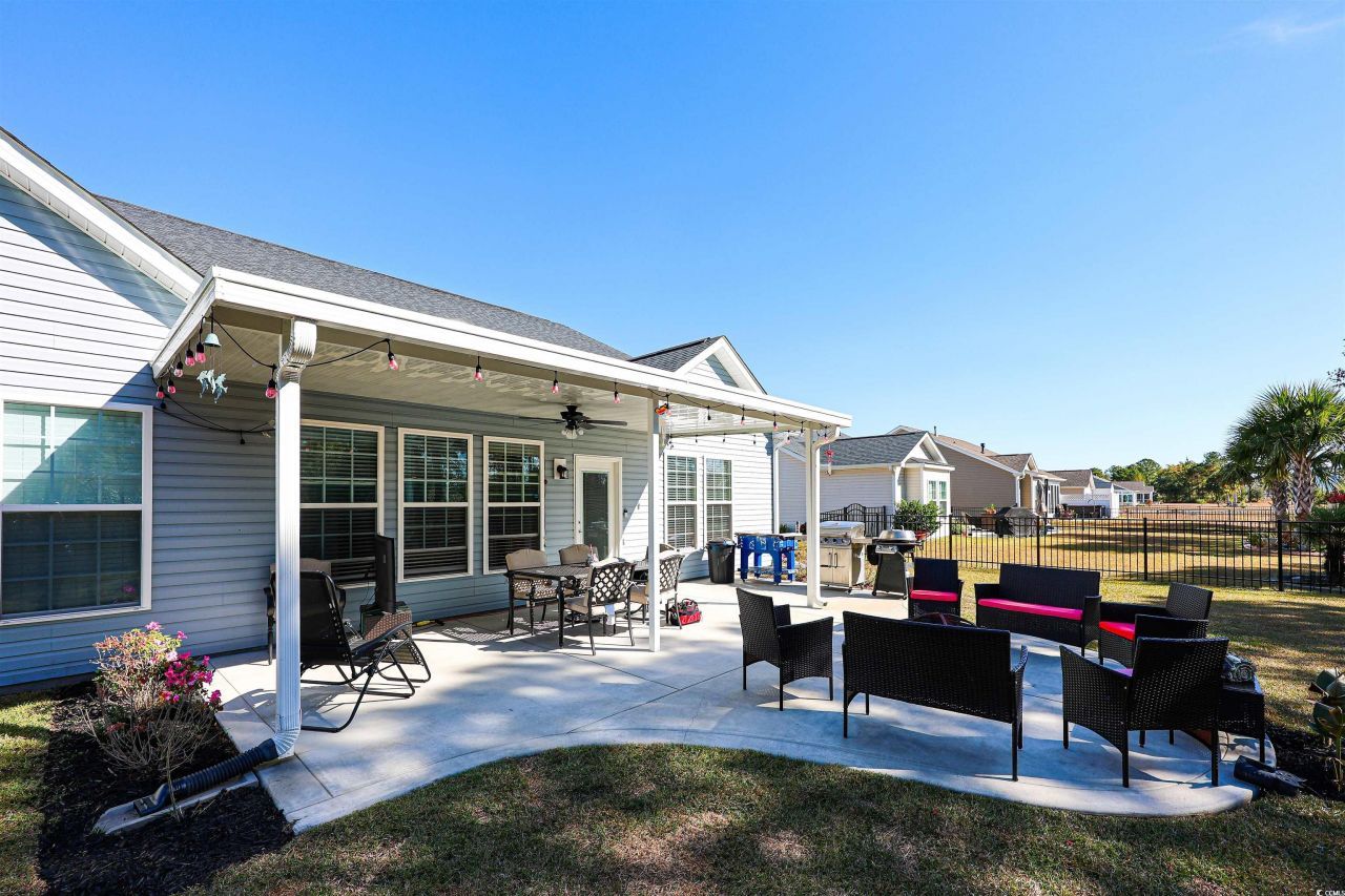 696 Tattlesbury Dr. Photo 33