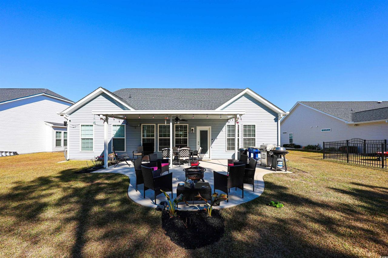 696 Tattlesbury Dr. Photo 34