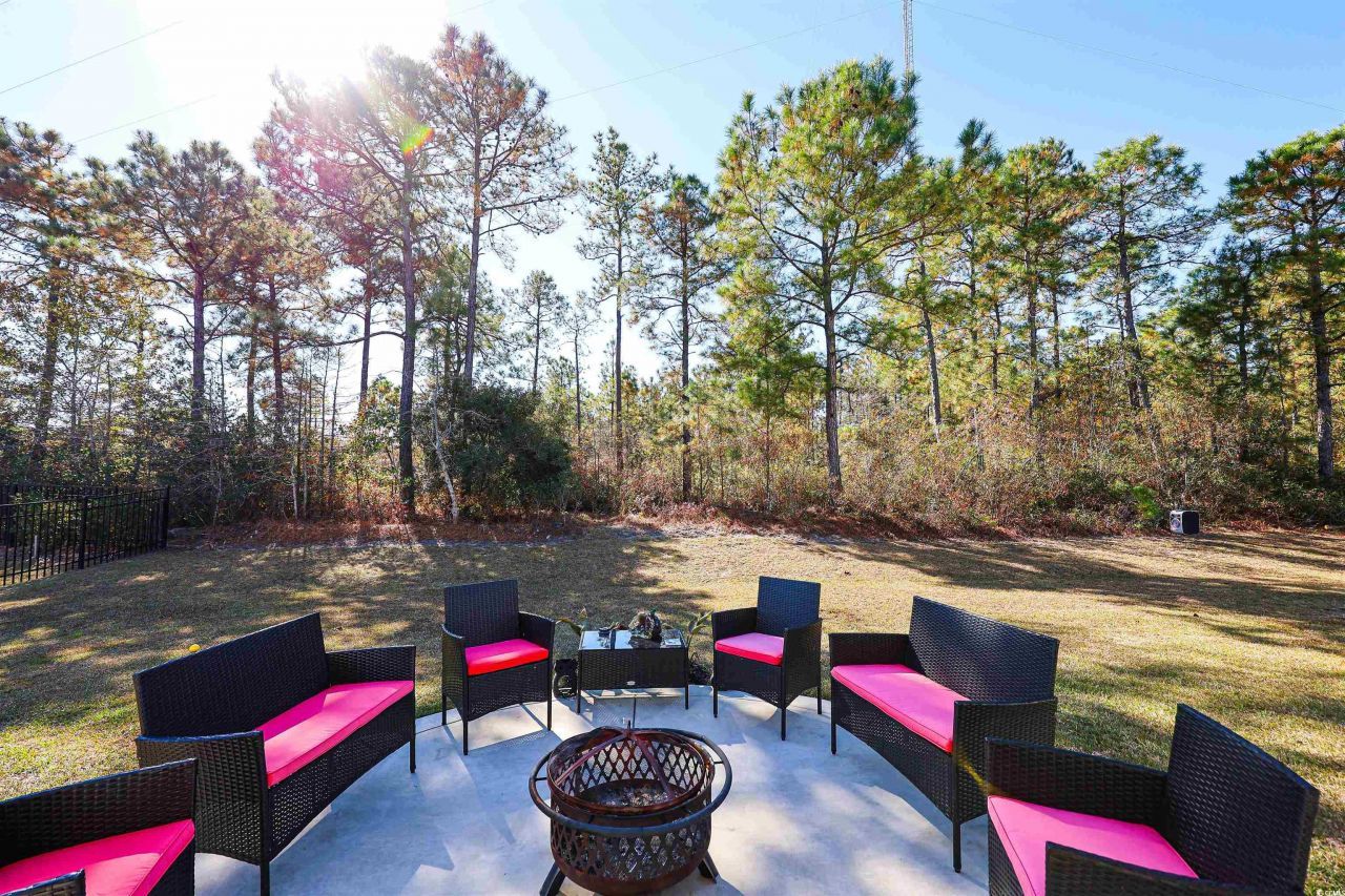 696 Tattlesbury Dr. Photo 35