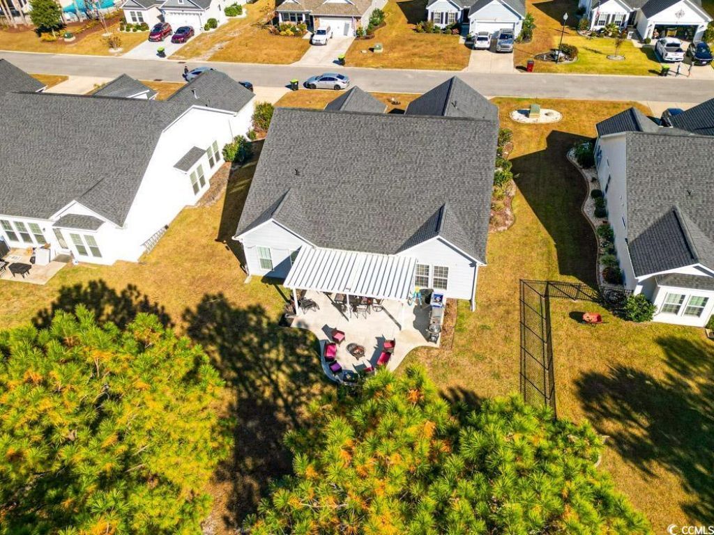 696 Tattlesbury Dr. Photo 38