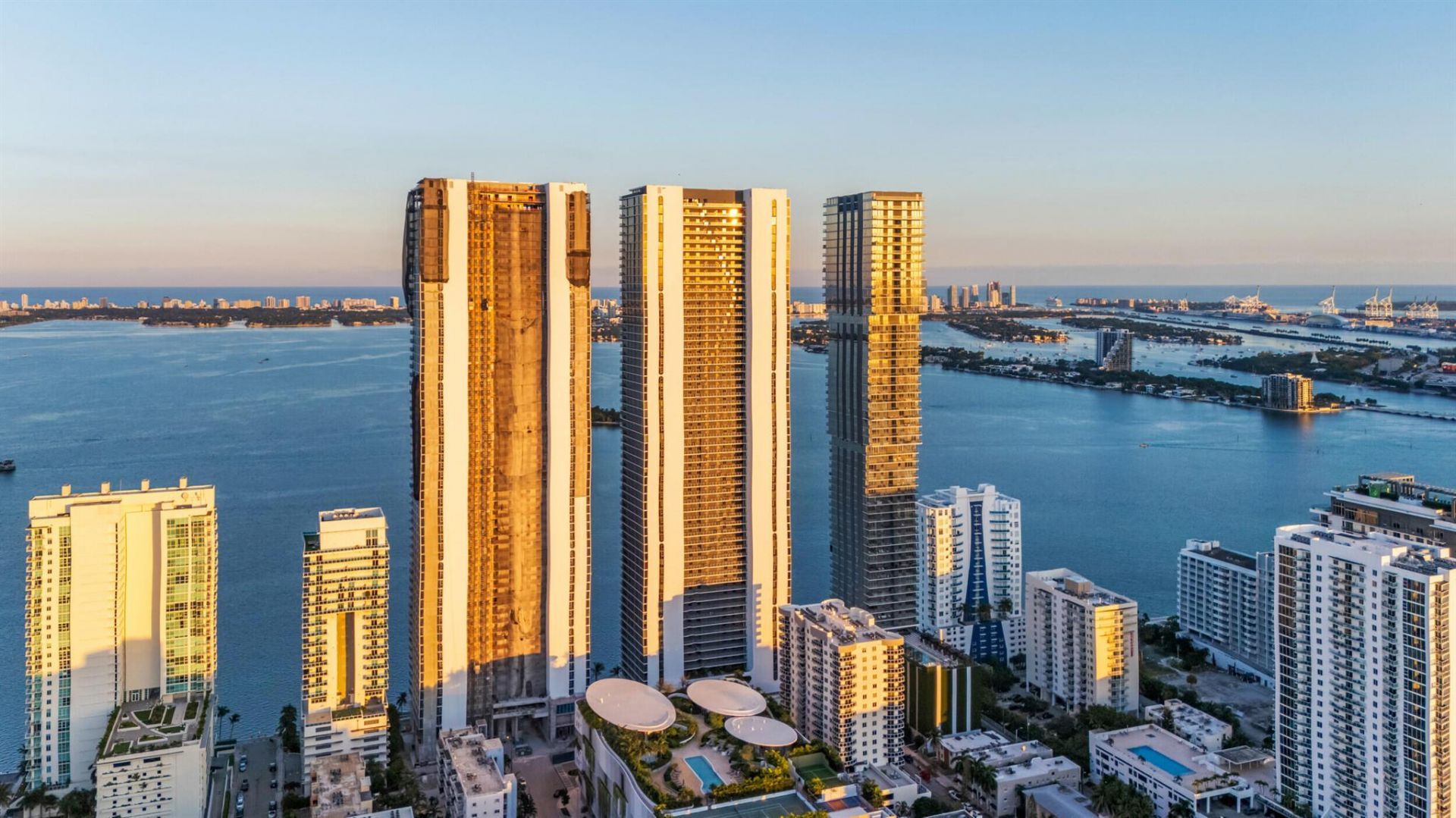 700 NE 24th Street, Unit Penthouse, Miami, FL 33137 Photo