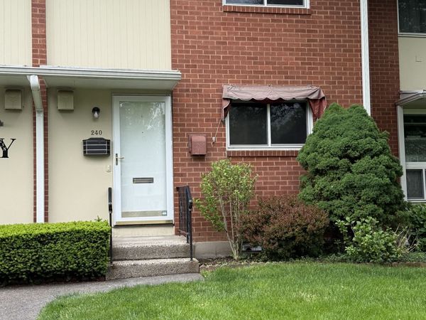 240 Centerbrook, Unit 240, Hamden, CT 06518