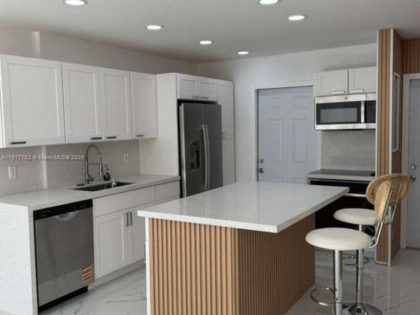 15201 NE 6th Ave, Unit C312, Miami, FL 33162