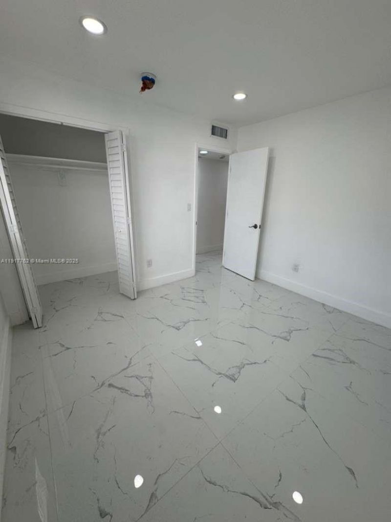 15201 NE 6th Ave, Unit C312, Miami, FL 33162 Photo