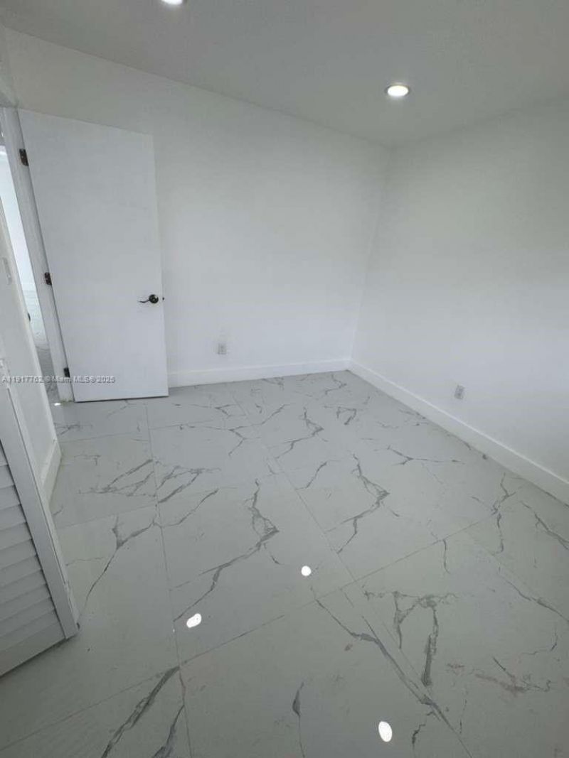 15201 NE 6th Ave, Unit C312, Miami, FL 33162 Photo