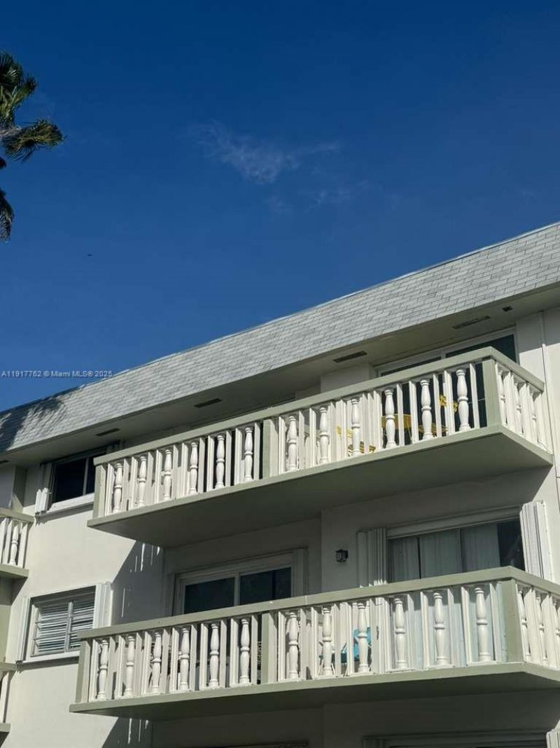15201 NE 6th Ave, Unit C312, Miami, FL 33162 Photo