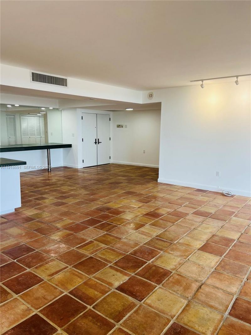 1 Grove Isle Dr, Unit A405, Miami, FL 33133 Photo