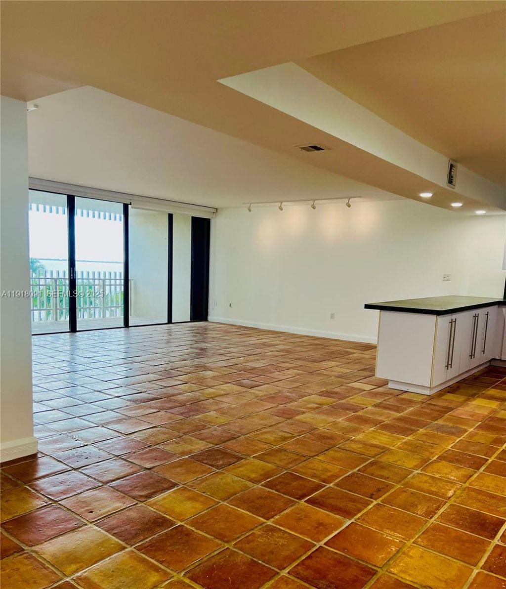 1 Grove Isle Dr, Unit A405, Miami, FL 33133 Photo