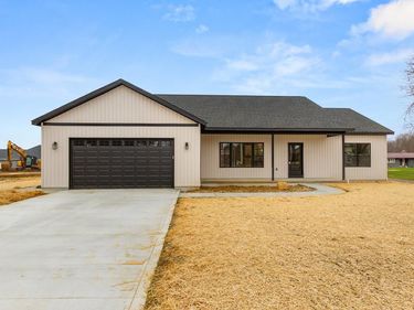 450 Fox Rd, Lexington, OH 44904