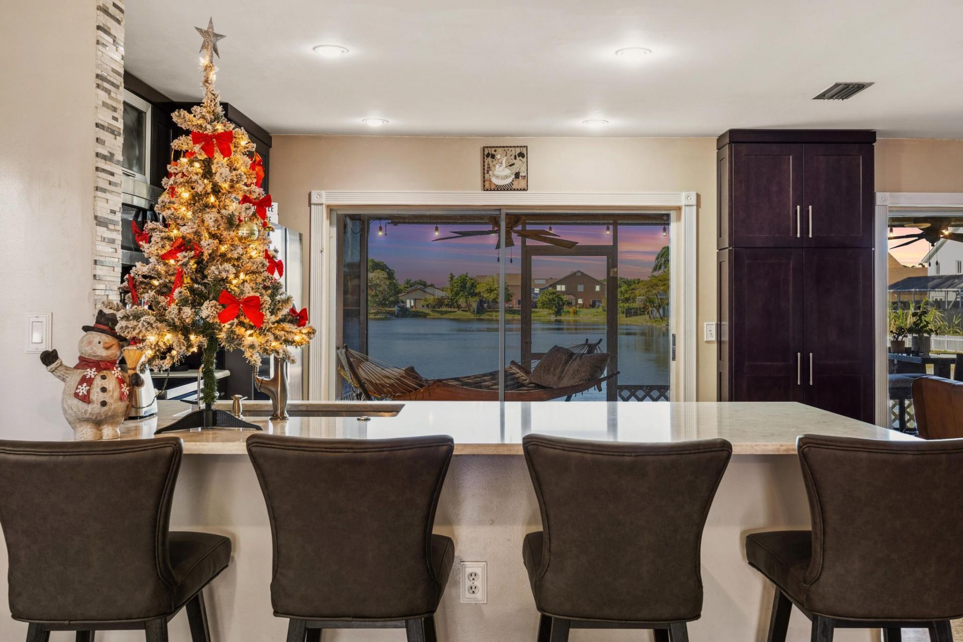 940 SW 96th Avenue, Pembroke Pines, FL 33025 Photo