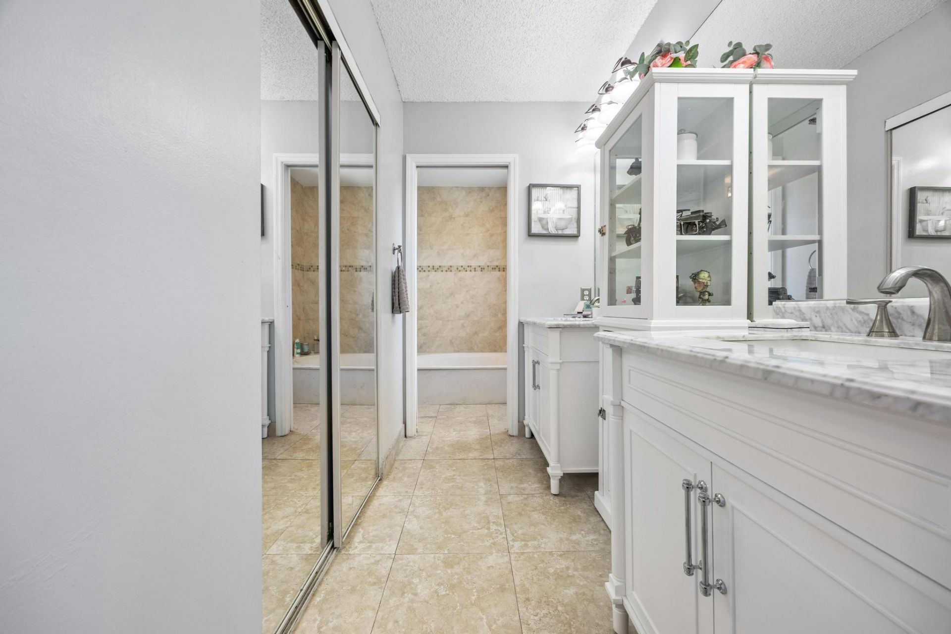 940 SW 96th Avenue, Pembroke Pines, FL 33025 Photo