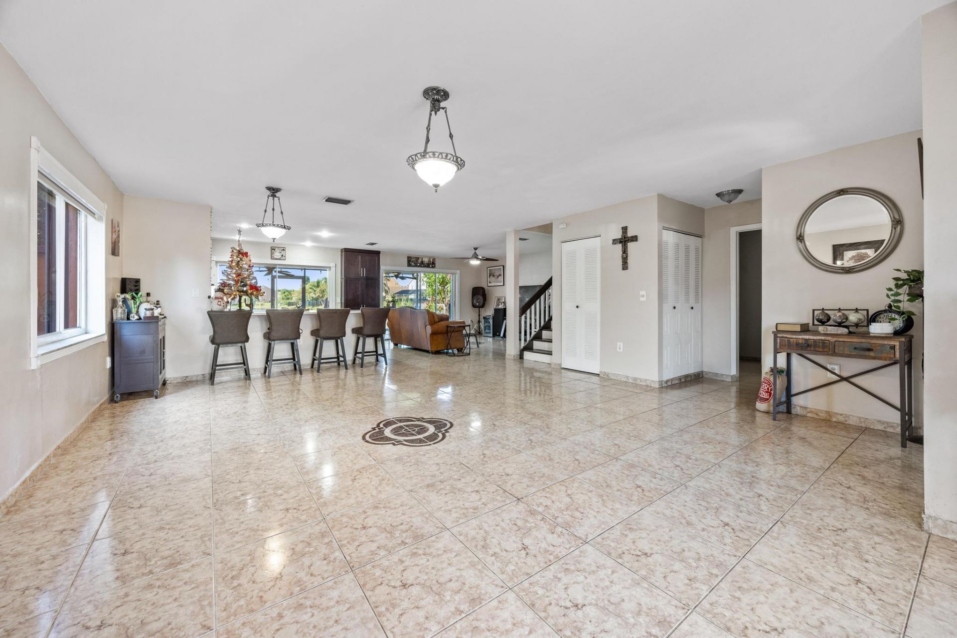 940 SW 96th Avenue, Pembroke Pines, FL 33025 Photo