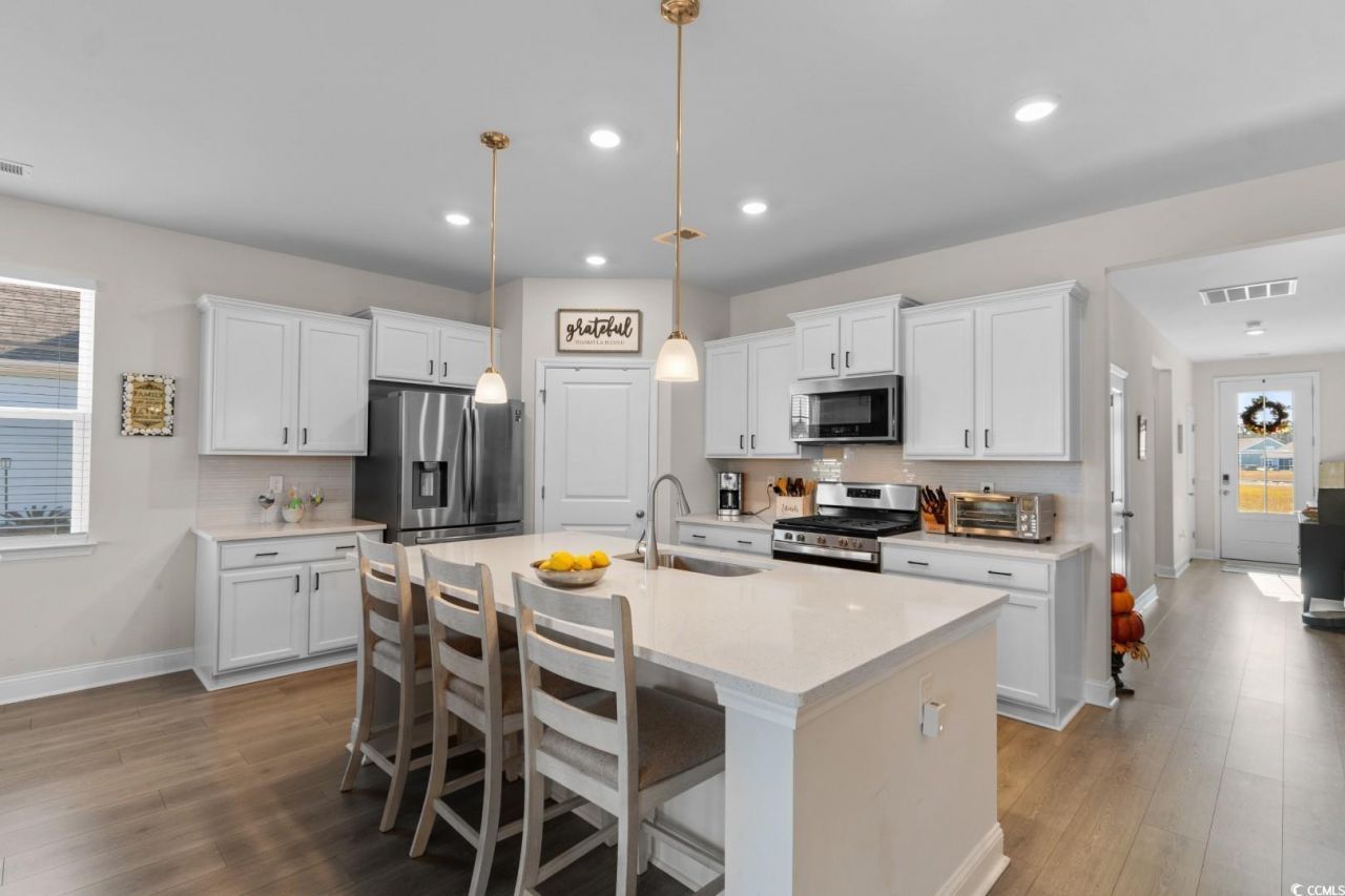 3095 Gillham Loop Photo 2