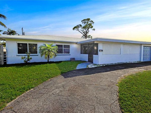 4410 NW 10th St, Coconut Creek, FL 33066