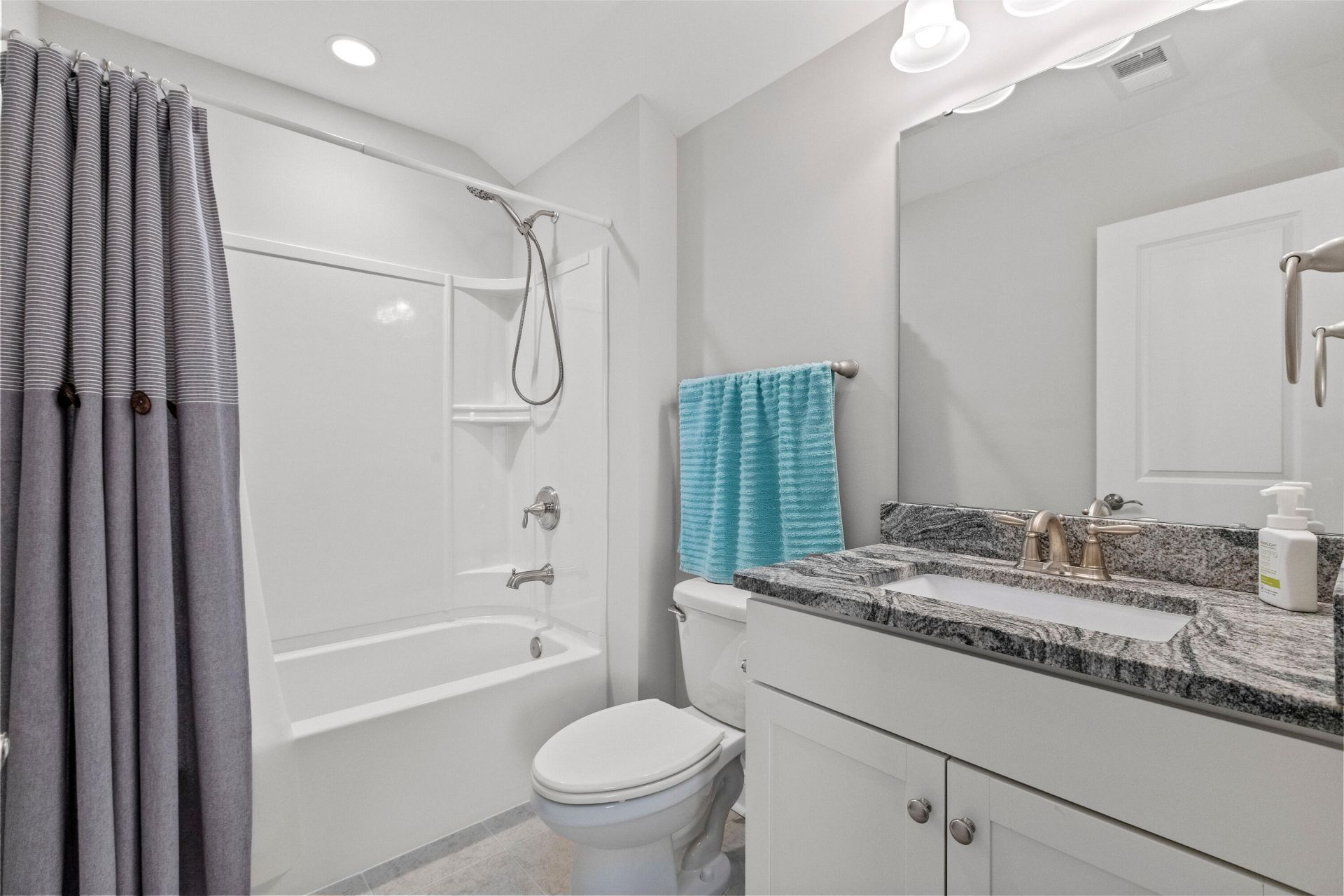 177 Hayworth Road Photo 16