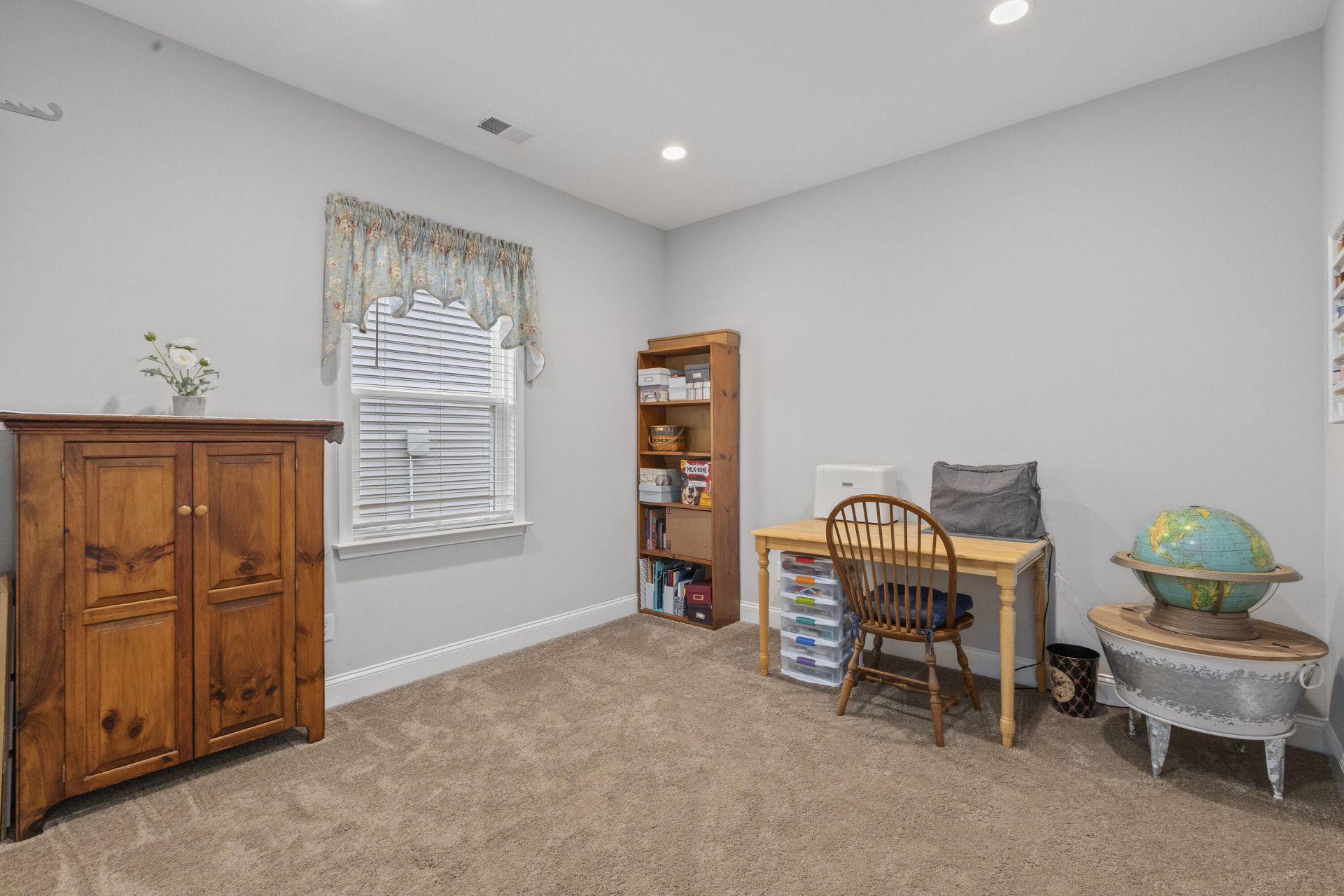 177 Hayworth Road Photo 18