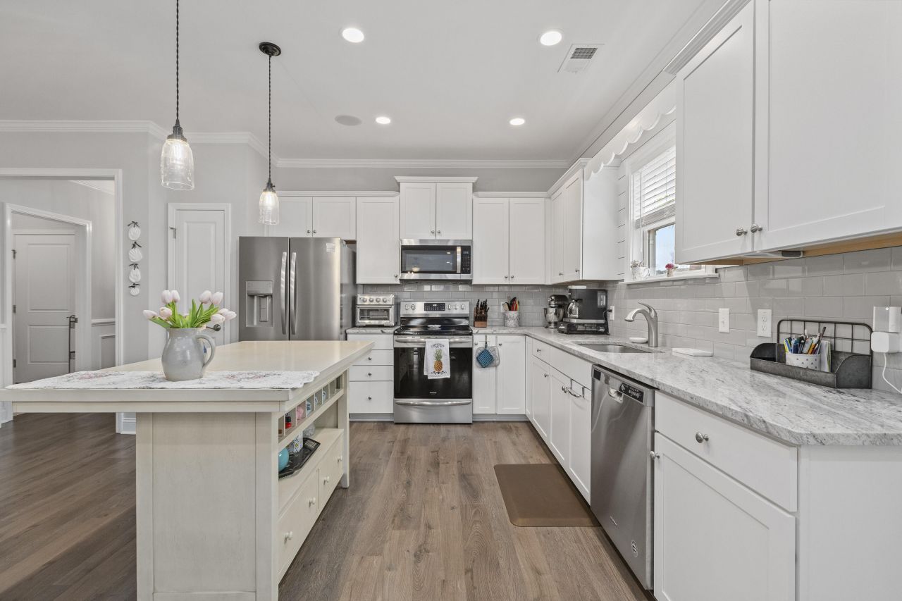 177 Hayworth Road Photo 19