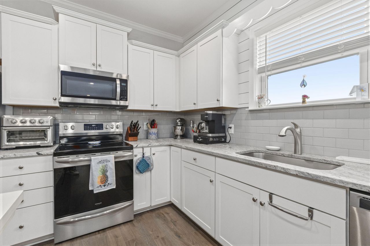 177 Hayworth Road Photo 21