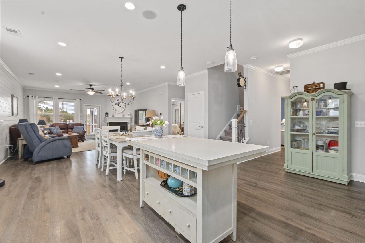 177 Hayworth Road Photo 22