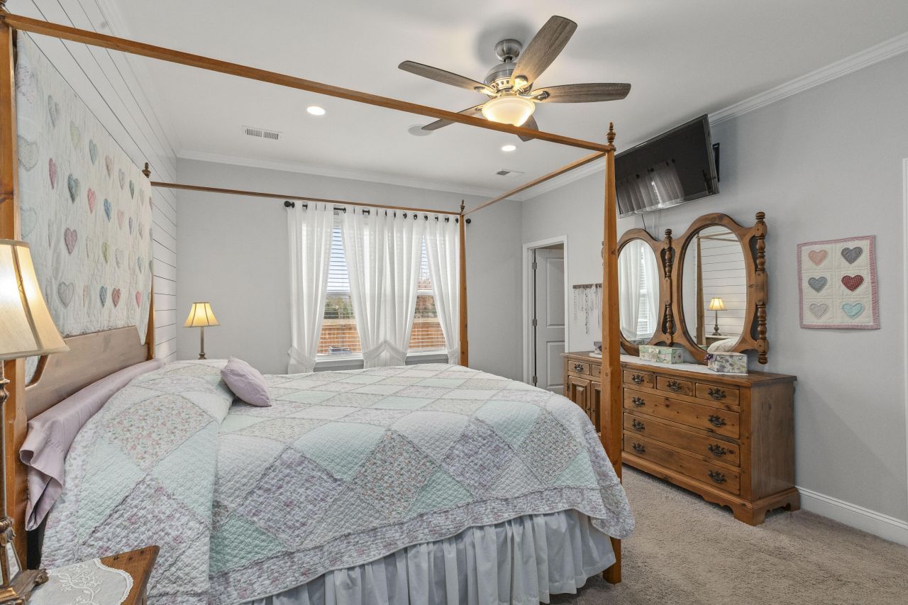 177 Hayworth Road Photo 31