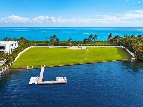 1960 S Ocean Boulevard, Manalapan, FL 33462