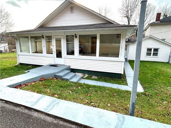 118 Azalea Lane, Charleston, WV 25306