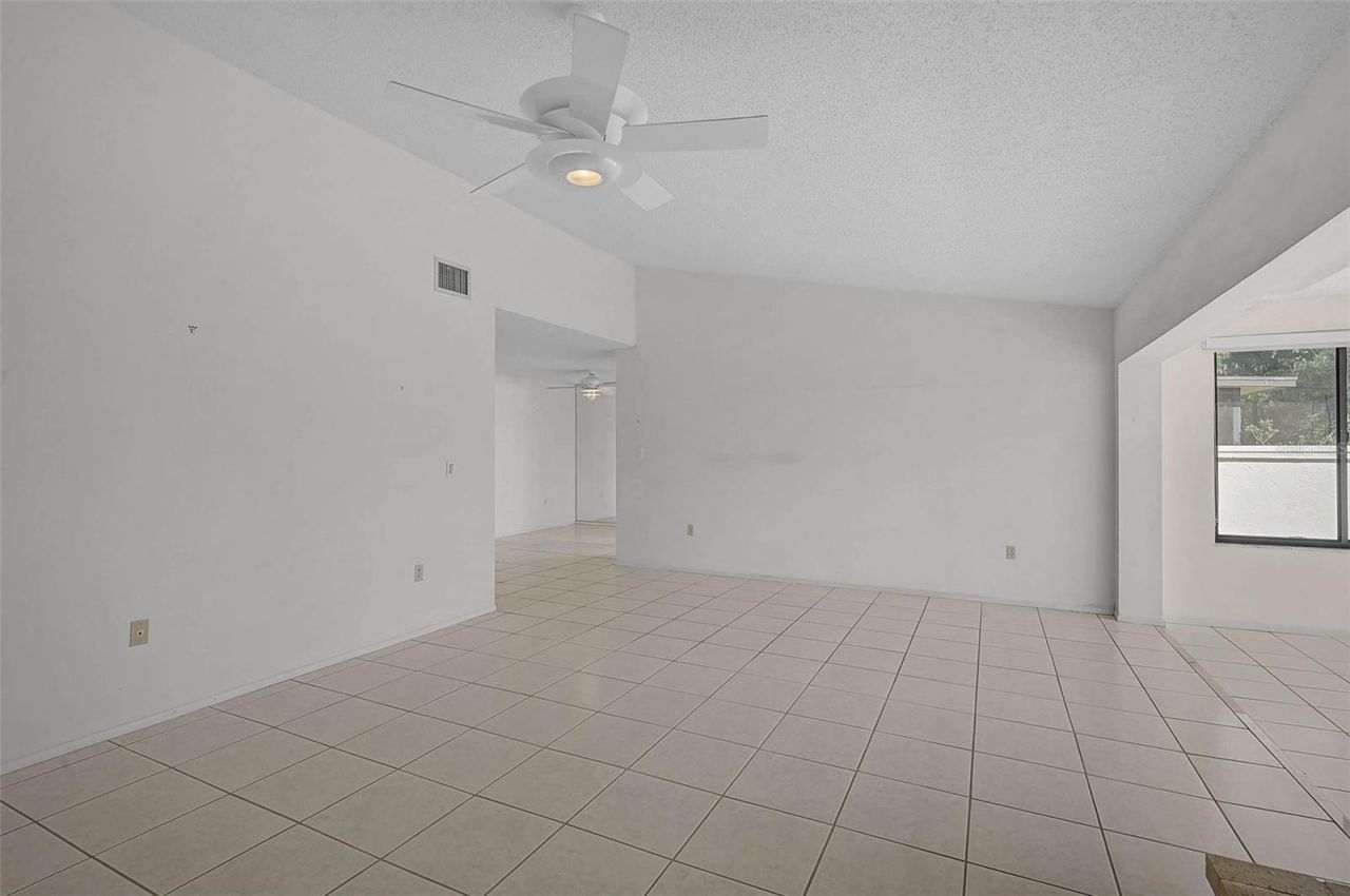 4414 La Jolla Drive, Bradenton, FL 34210 Photo