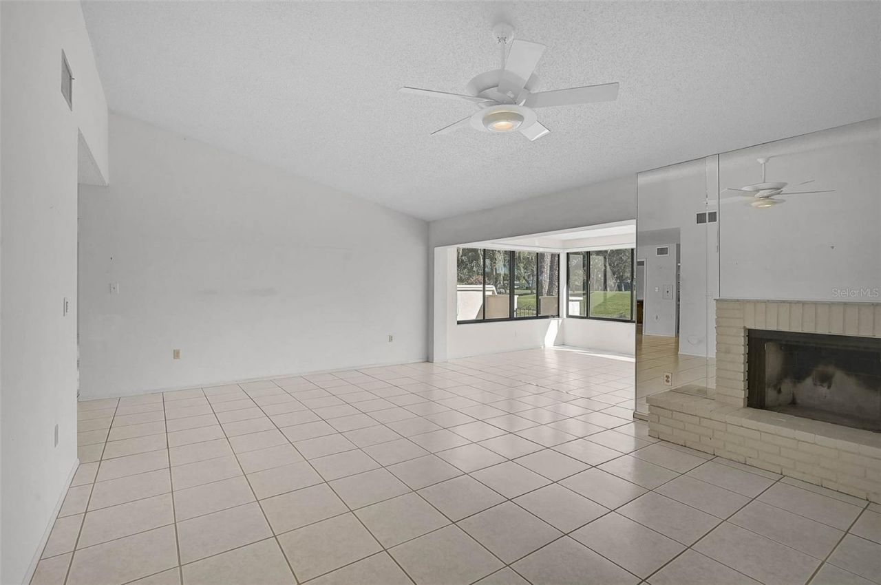 4414 La Jolla Drive, Bradenton, FL 34210 Photo