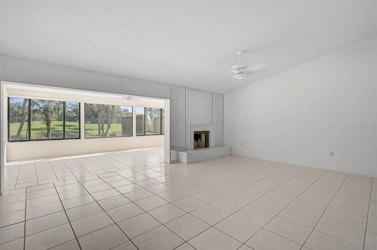 4414 La Jolla Drive, Bradenton, FL 34210 Photo