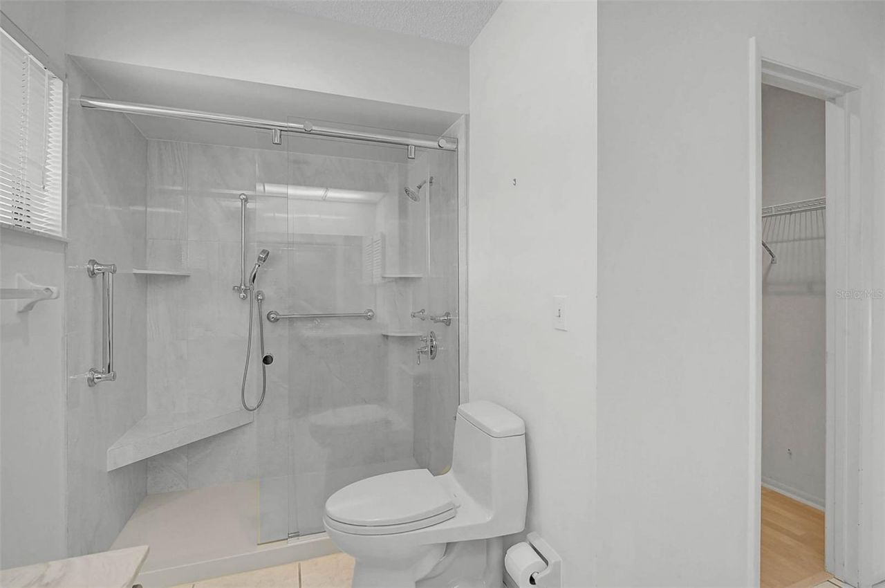 4414 La Jolla Drive, Bradenton, FL 34210 Photo