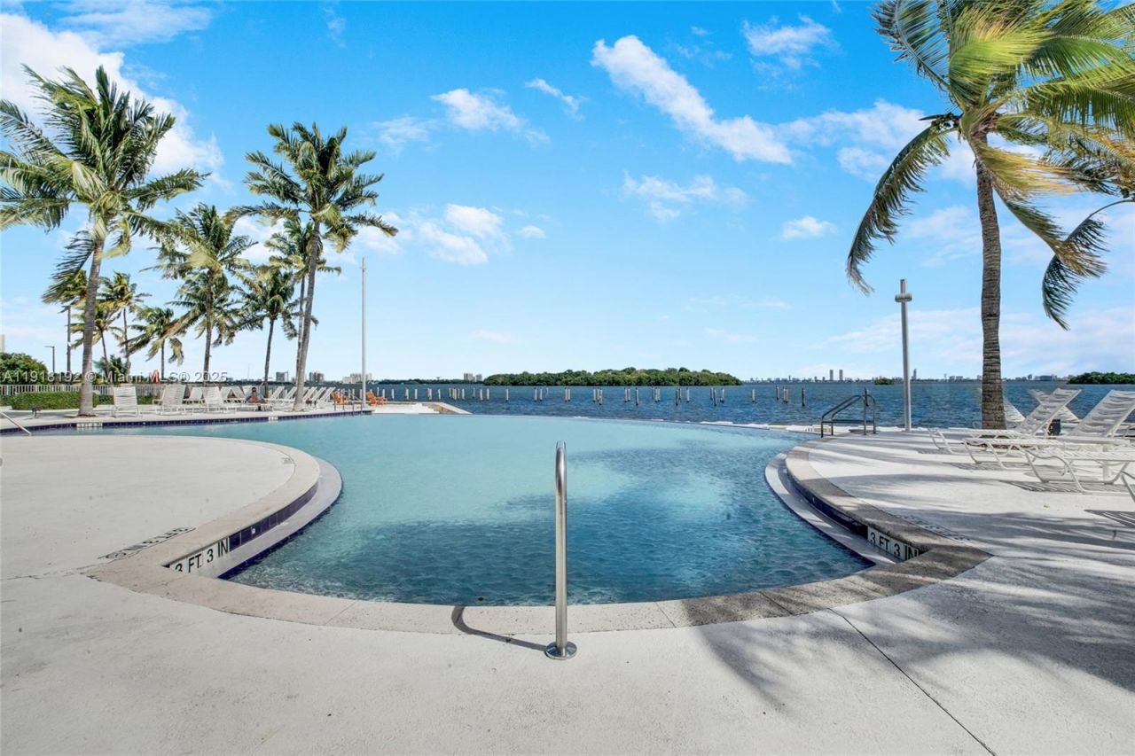 650 NE 64th St, Unit G506, Miami, FL 33138 Photo