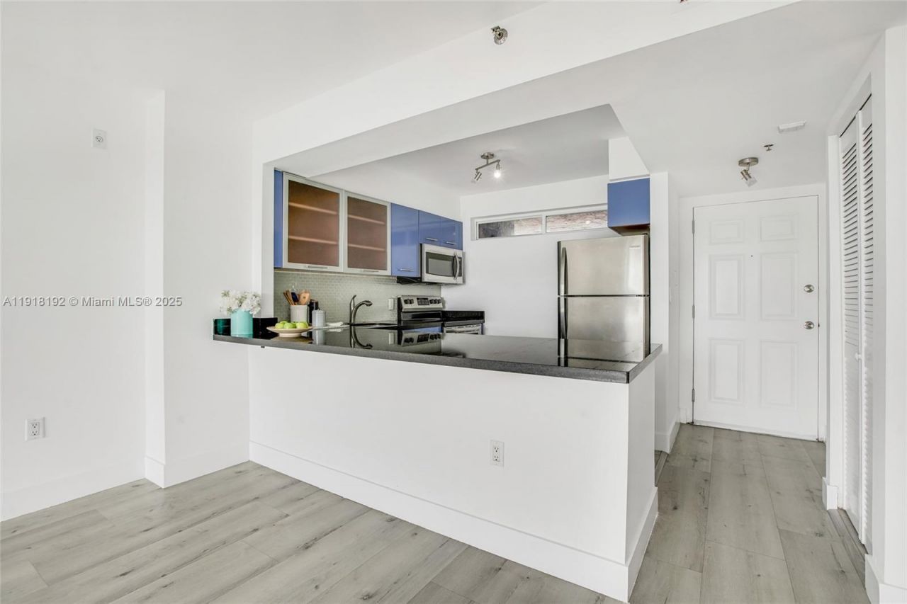 650 NE 64th St, Unit G506, Miami, FL 33138 Photo