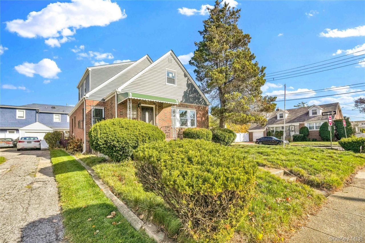 23319 118th Avenue, Jamaica, NY 11411 Main Photo