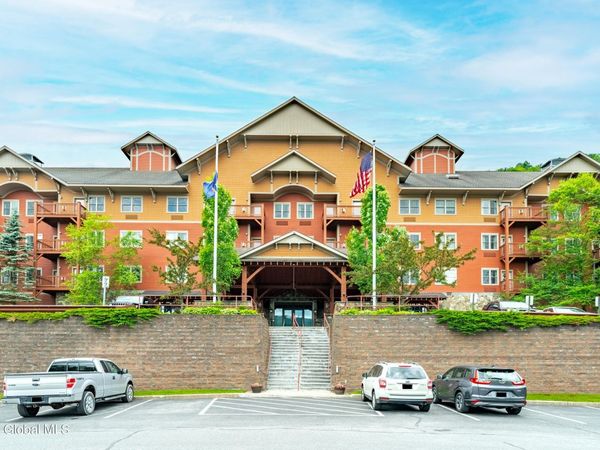 62 Liftside Drive, Unit 433, Hunter, NY 12442