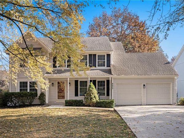 8033 Hall Street, Lenexa, KS 66219