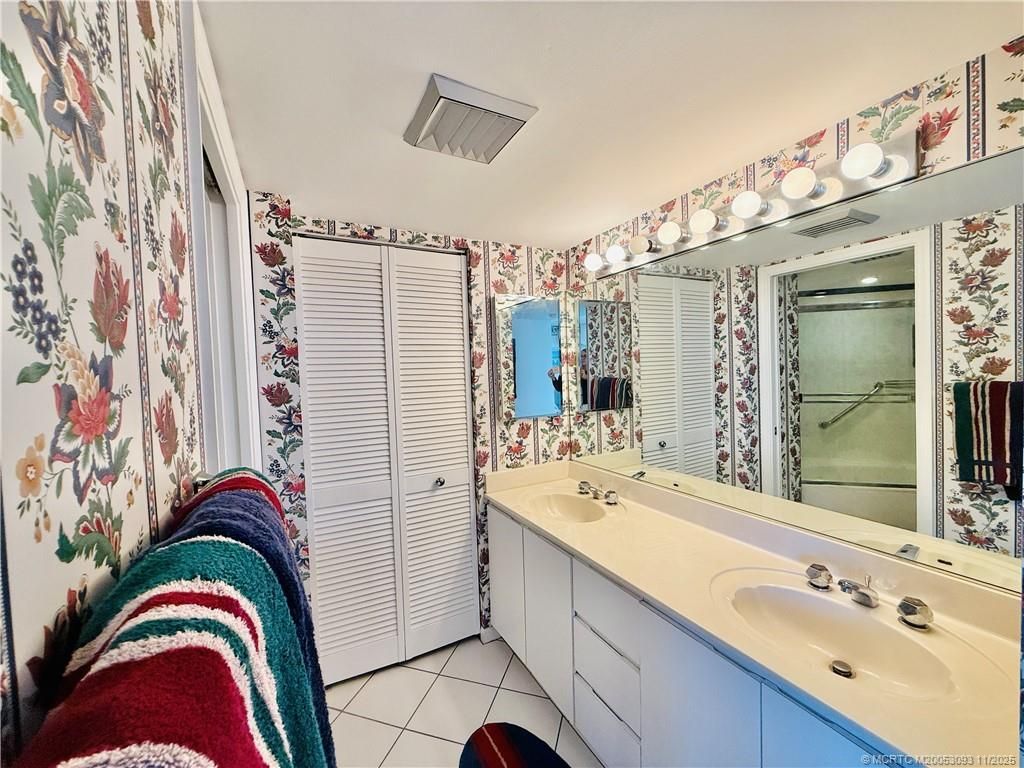 9500 S Ocean Drive, Unit 905, Jensen Beach, FL 34957 Photo