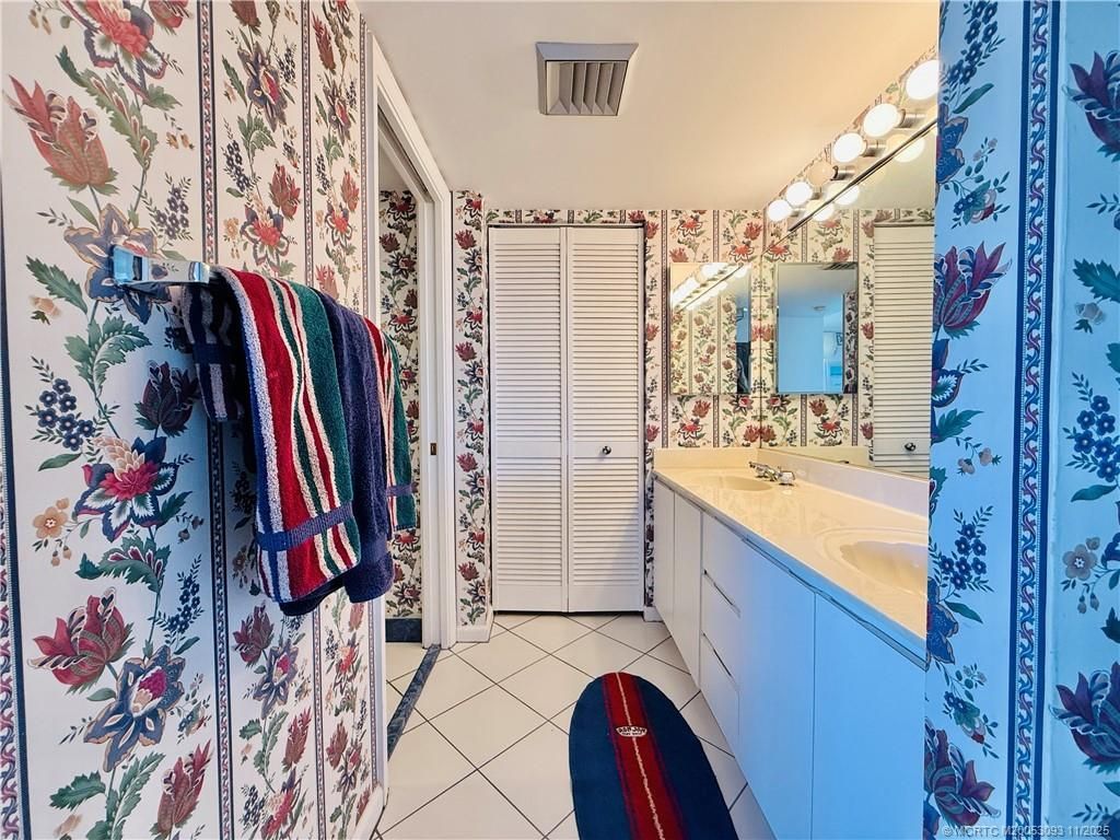 9500 S Ocean Drive, Unit 905, Jensen Beach, FL 34957 Photo