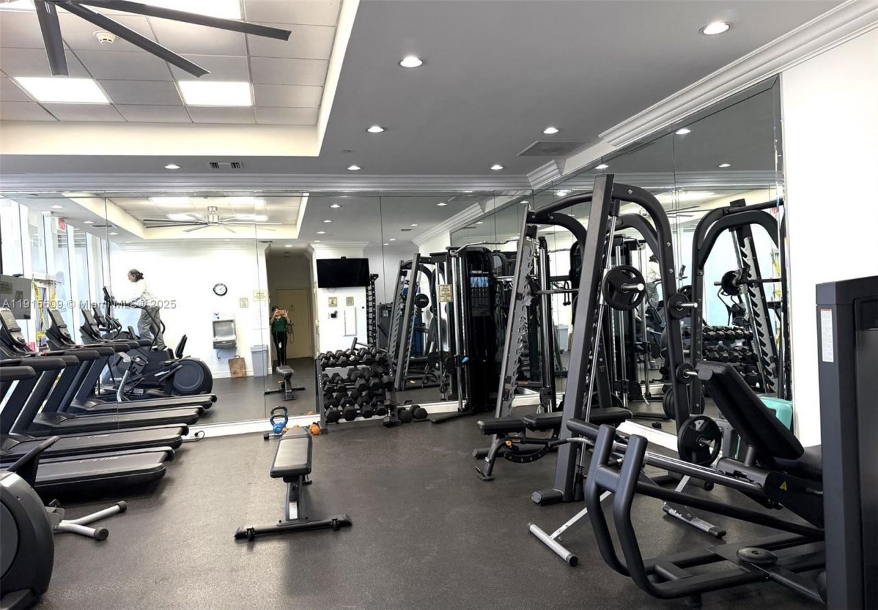 8855 Collins Ave, Unit 6E, Surfside, FL 33154 Photo