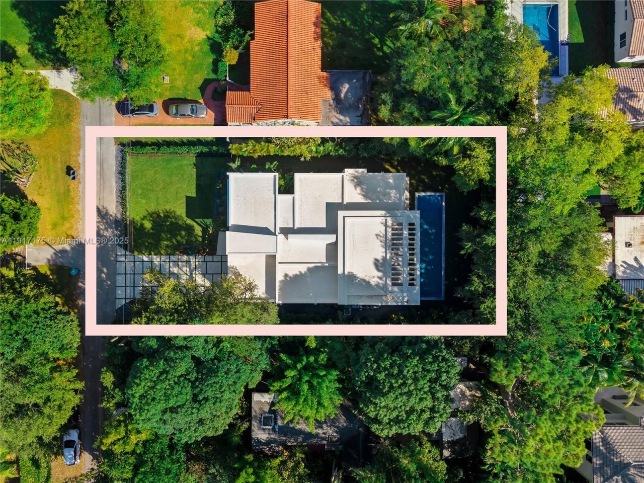 1002 NE 117th St, Biscayne Park, FL 33161 Photo