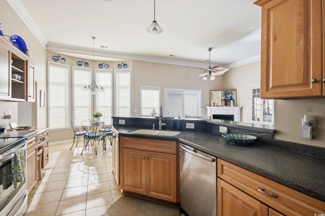 7293 Guinevere Circle Photo 13